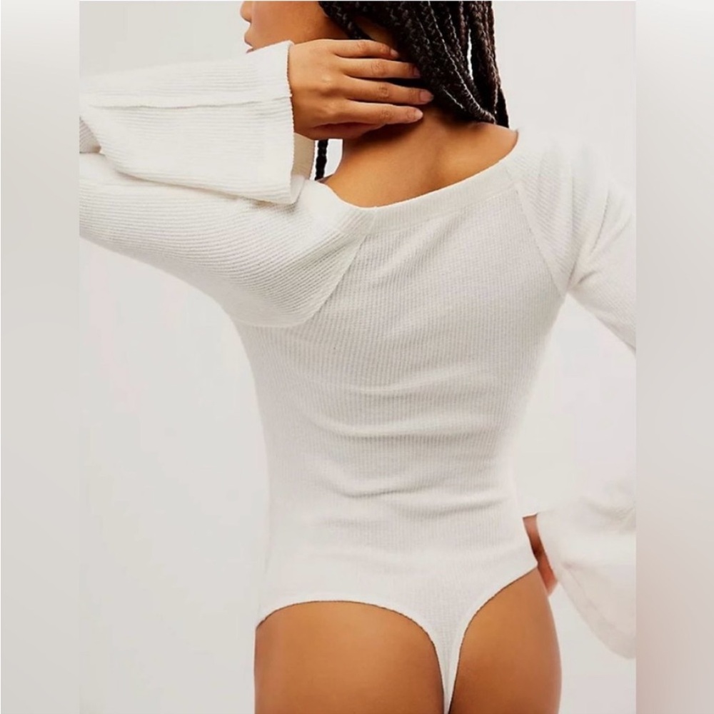 FREE PEOPLE On A Cloud
Bodysuit / Ivory